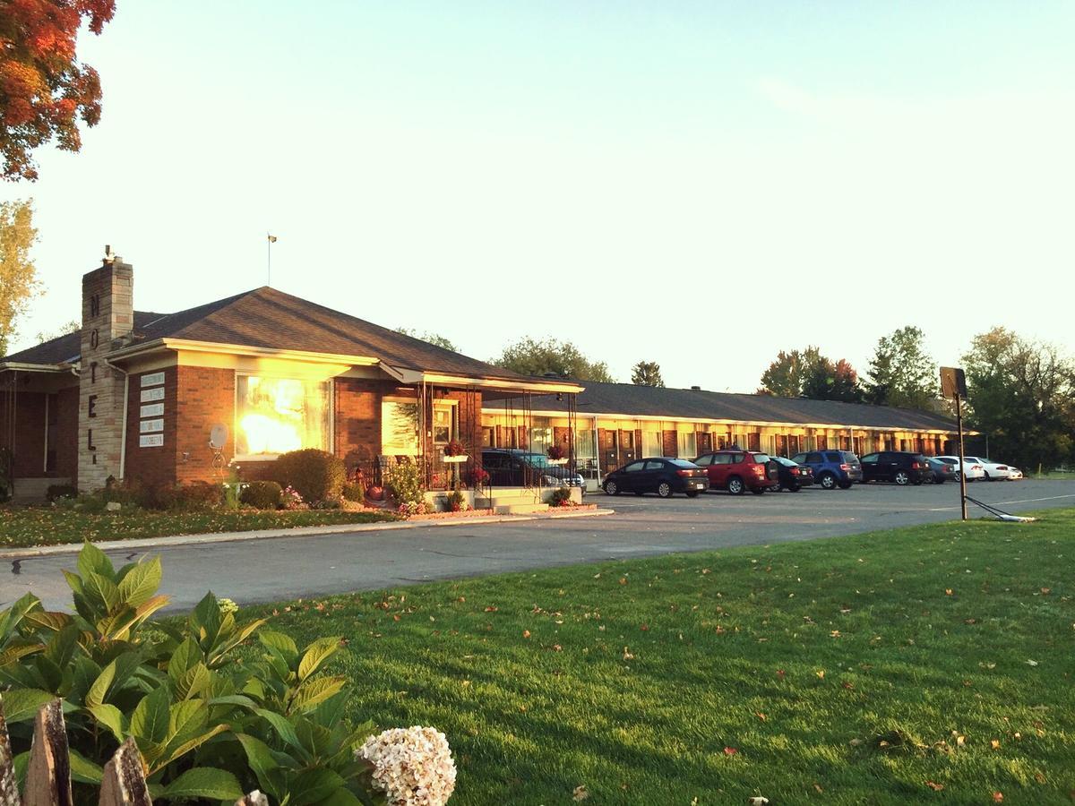 Park Place Motel & Suites Tweed Eksteriør billede