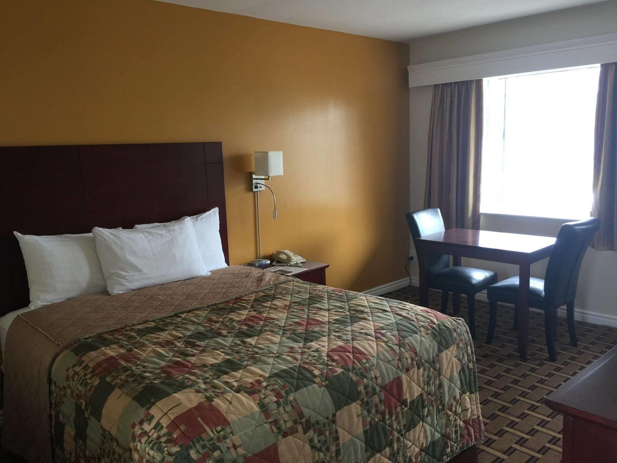 Park Place Motel & Suites Tweed Eksteriør billede